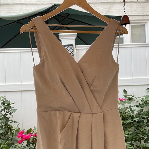 Marchesa - Notte - “Turin” Champagne V-Neck Gown With Draped Low Back - Picture 3 of 16